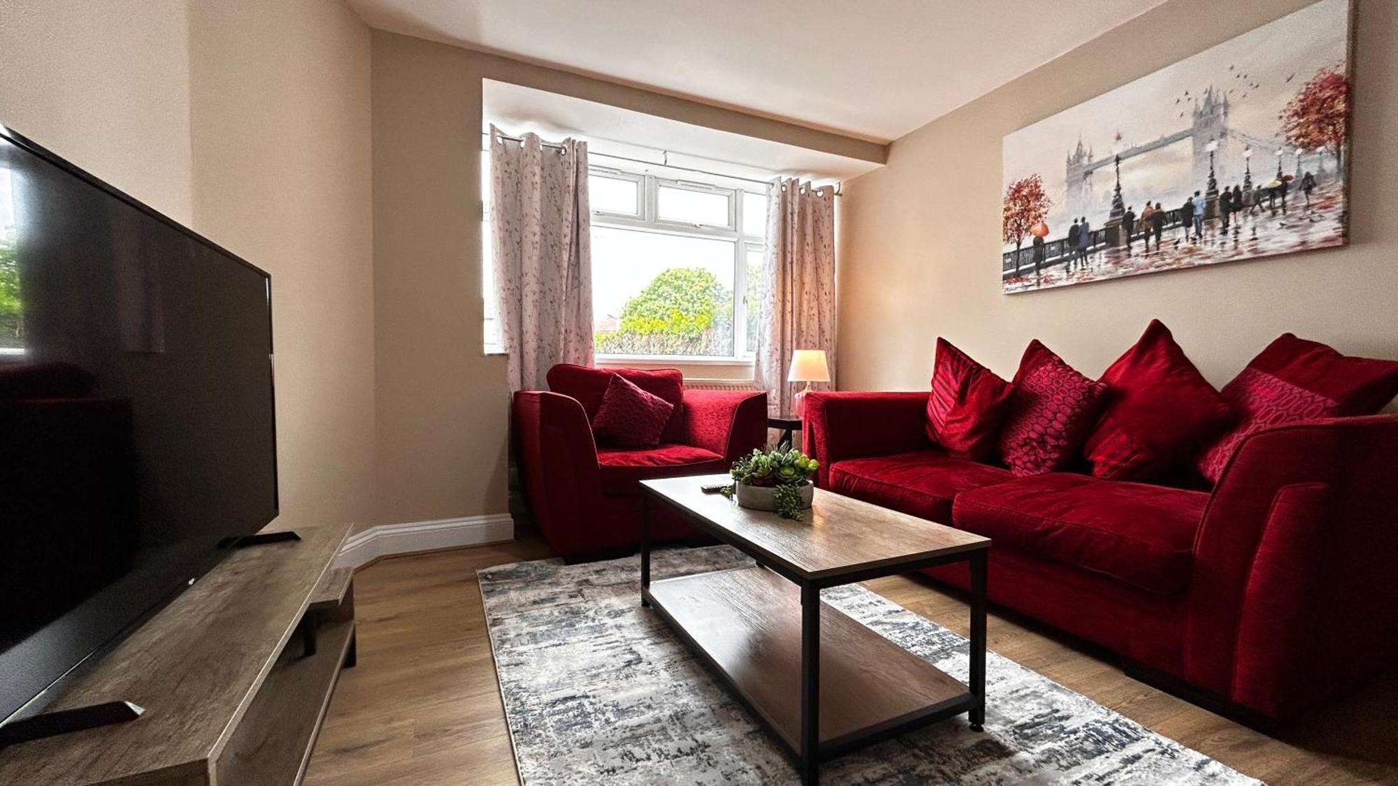 Apartment Free Parking 2 Bed Flat Near Heathrow Airport